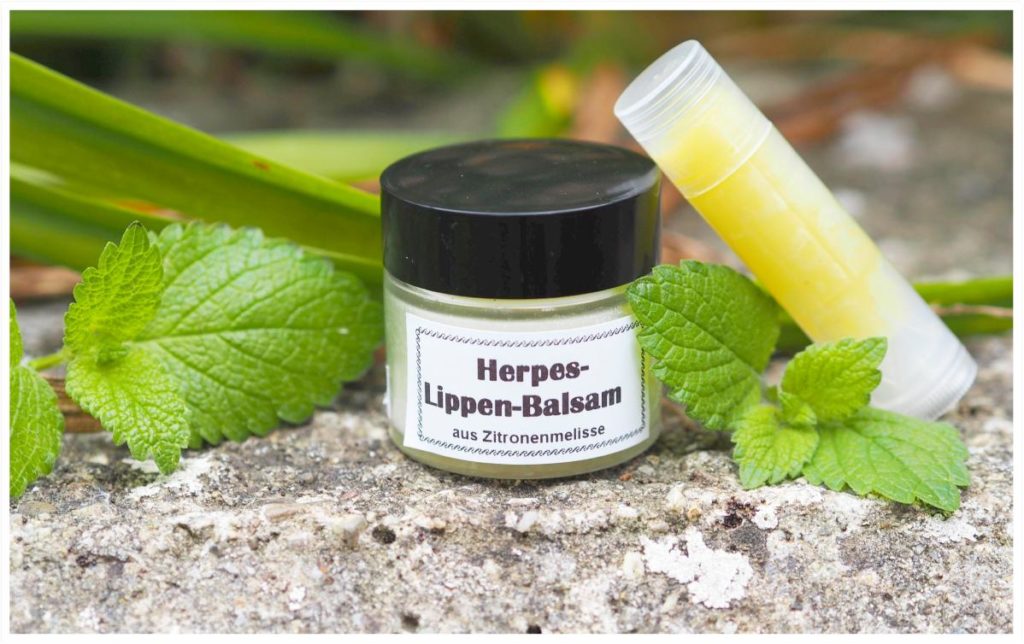 Herpes-Lippenbalsam mit Zitronenmelisse: im Stick oder Tiegel