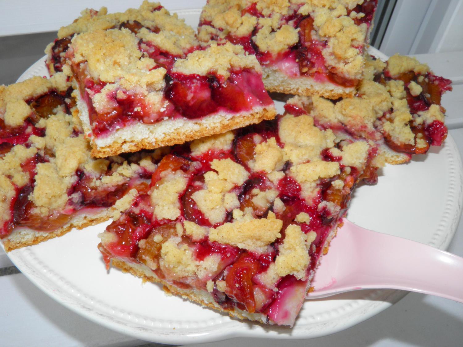 Zwetschgenkuchen mit Quark-Öl Teig & Streuseln - Wiewowasistgut