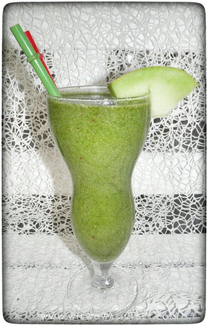 Grüner Smoothie aus Wildkräutern {gesund, bio, genfei und fast umsonst} - Wiewowasistgut