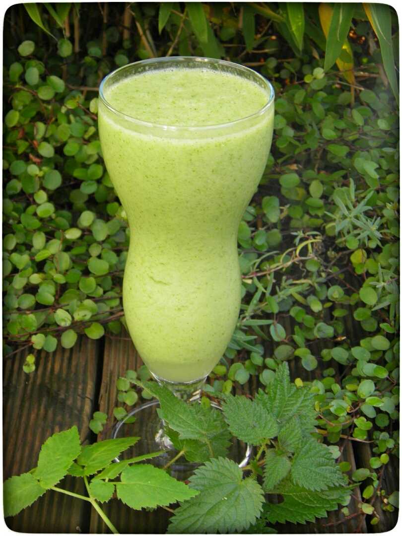 Birnen-Brennnessel Detox Smoothie - Wiewowasistgut