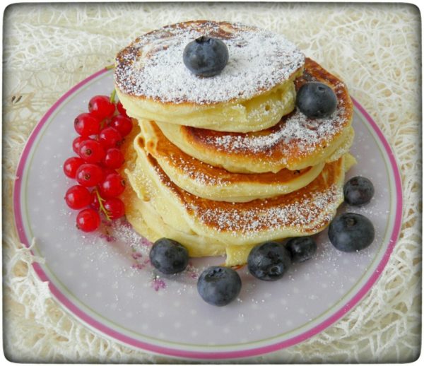 Amerikanische Pancakes zum Frühstück - Wiewowasistgut