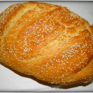 Sesamkruste-ein-leckeres Sauerteig-Brot-aus-dem-Thermomix