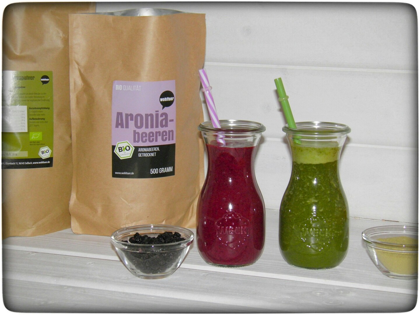 Smoothie-Morning mit Gerstengras & Aronia-Beere