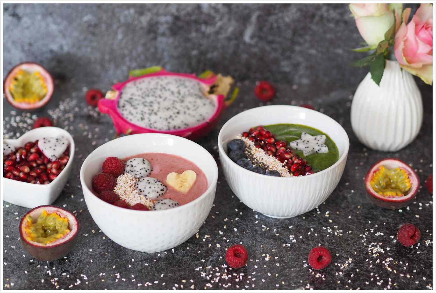 Exotische Smoothie-Bowls (Gerstengras & Açai) mit Wintergewürzen