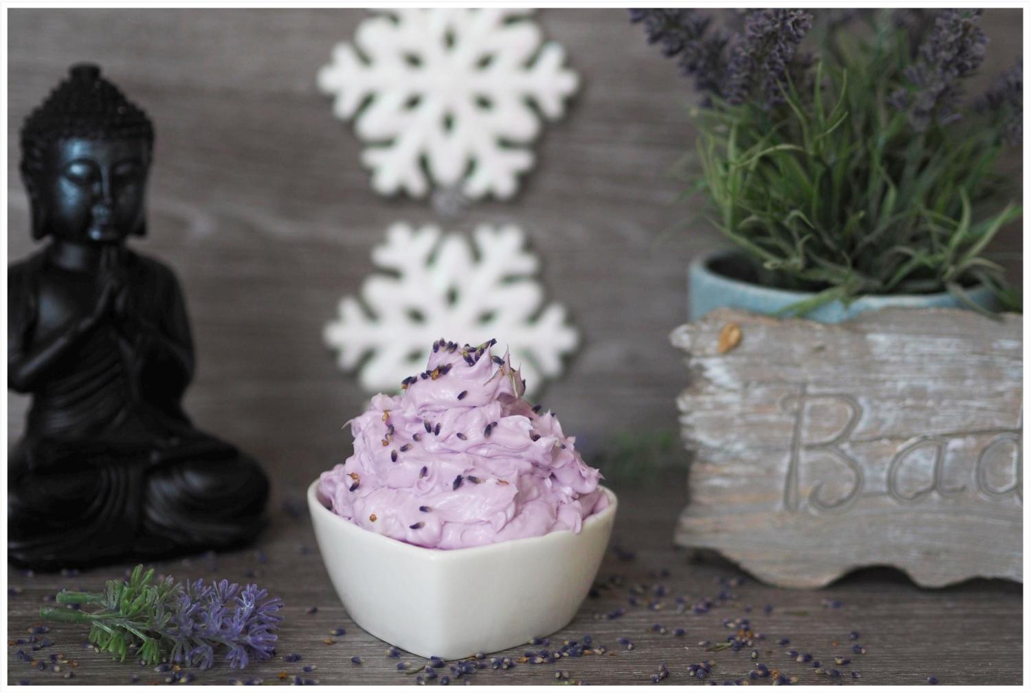 Beruhigende Lavendel-Shea-Sahne für gestresste Haut