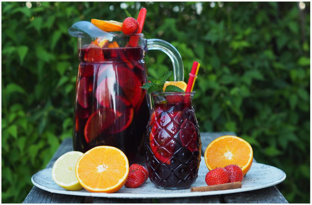 Für heiße Sommernächte: Sangria mit Licor 43 - Wiewowasistgut