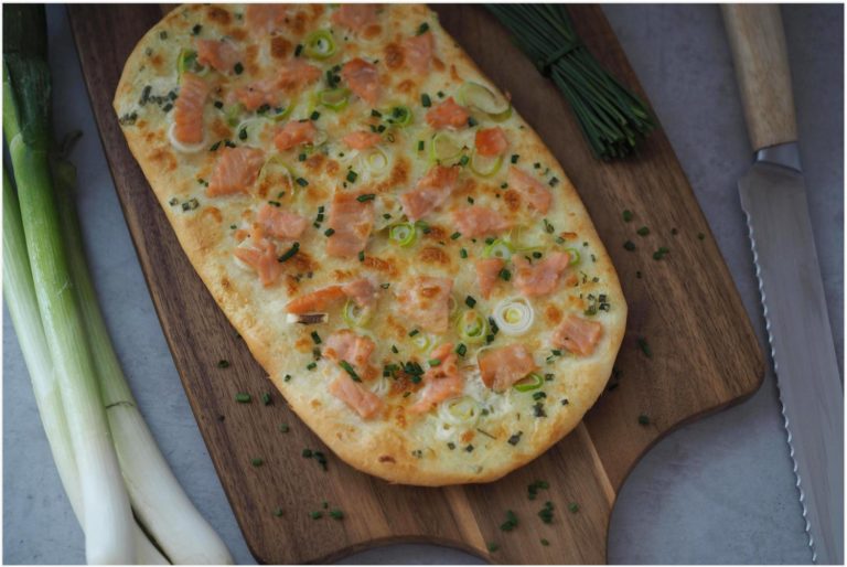 lachs-flammkuchen-schnittlauch –frühlingszwiebeln-weisswein ...