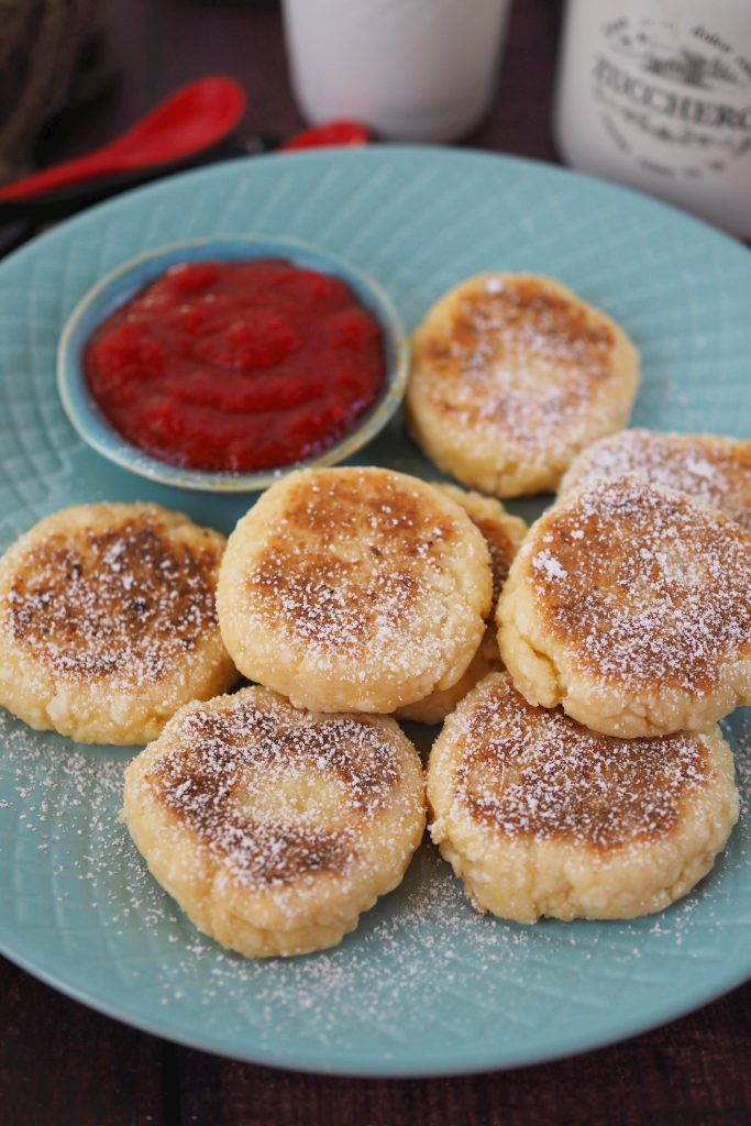 syrniki-quarkkuechlein-proteinreiches-fruehstueck