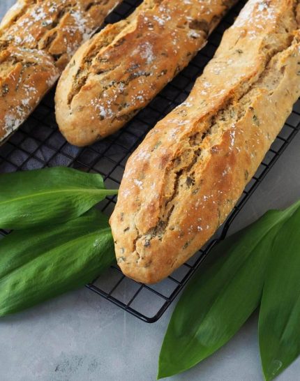 baerlauch-baguette-mit-vollkornanteil