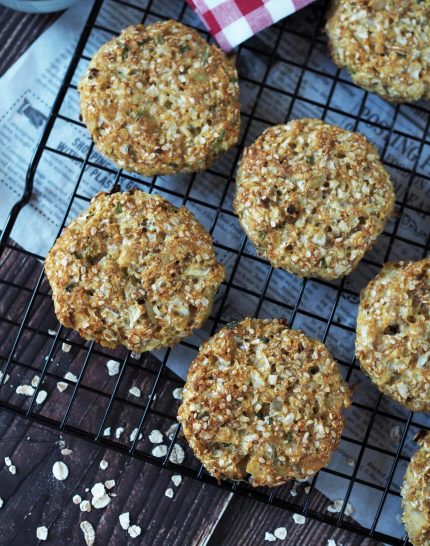 Blumenkohl-Haferflocken-Nuggets-mit-Dipp