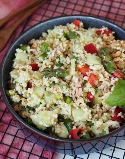 bulgur-salat-mit-gruenem-spargel