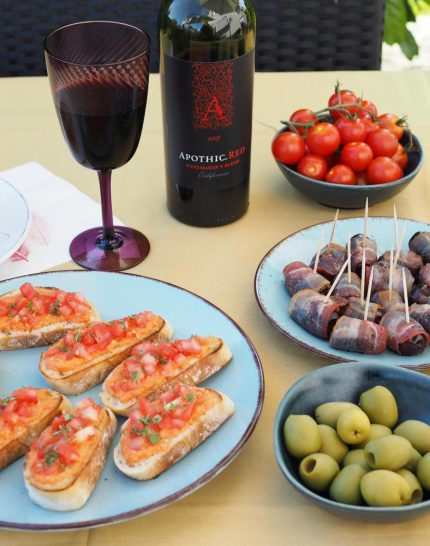 knusprige-bruschetta-datteln-im-speckmantel- Apothic-Wine-wein-tapas-antipasti