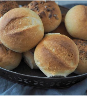 Schnelle-Frühstücksbrötchen- kurze-Gehzeit -Weizen-Frühstück-Brötchen