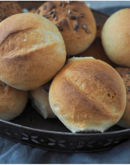 Schnelle-Frühstücksbrötchen- kurze-Gehzeit -Weizen-Frühstück-Brötchen