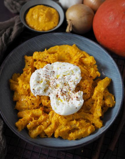 cremige-kuerbis-pasta-mit-burrata