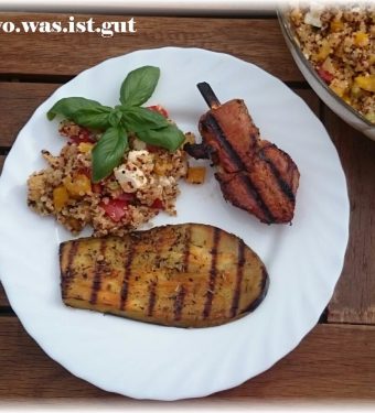 Bunter-Quinoa-Salat-mit-Feta-lecker-leicht-und-vegetarisch-Thermomix