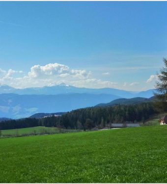 sonnenplateau-ritten-region-suedtirol-bei-bozen