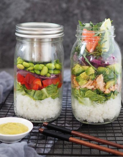 schichtsalat-sushi-to-go-mit-avocado-grapefruit-dressing-meal-prep