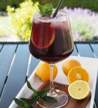 Tinto de verano, Sommerrotwein, Sangria, Spanien, Rotwein, Zitronenlimonade, Party, Sommer, Wein, Cocktail, TM 5, TM 31, Thermomix, Rezepte, www.wiewowasistgut.com,