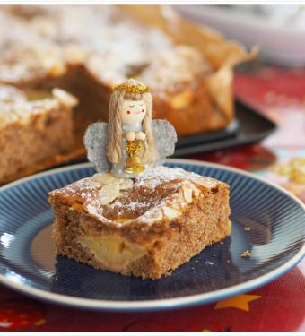 weihnachtlicher-apfel-gewuerzkuchen-familienkuchen