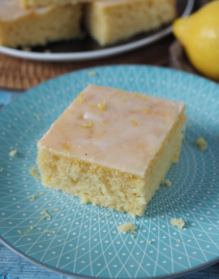 zitronenkuchen-mit-joghurt -blechkuchen